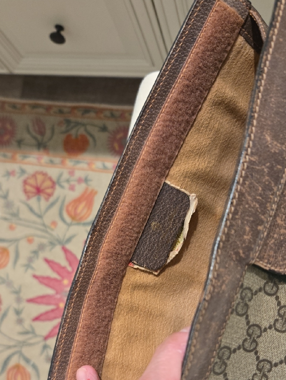 Vintage Gucci Beige Monogram Clutch with Red and Green Accent Authentic - Picture 14 of 14
